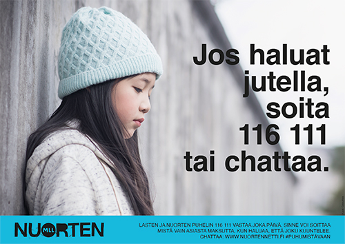 Lasten ja nuorten puhelimen ja netin juliste. Kuvassa alakoululainen tyttö