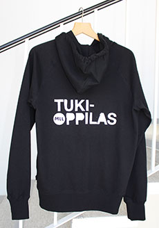 Tukioppilas-huppari. Selässä teksti Tukioppilas.